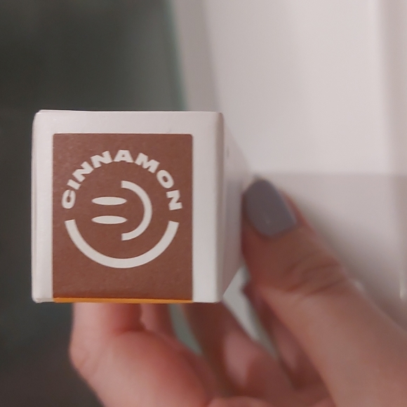 Sunshine Skin Tint - Cinnamon Tone - Picture 6 of 8